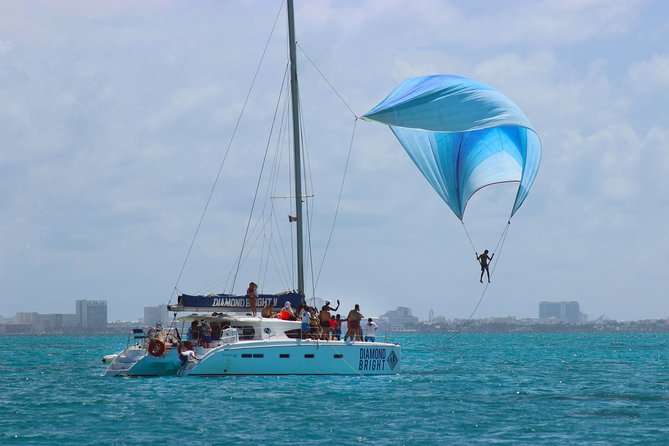 Luxury Catamaran tour to Isla Mujeres with transportation from Playa del Carmen - Luxury Catamaran to Isla Mujeres: What This Day Feels Like
