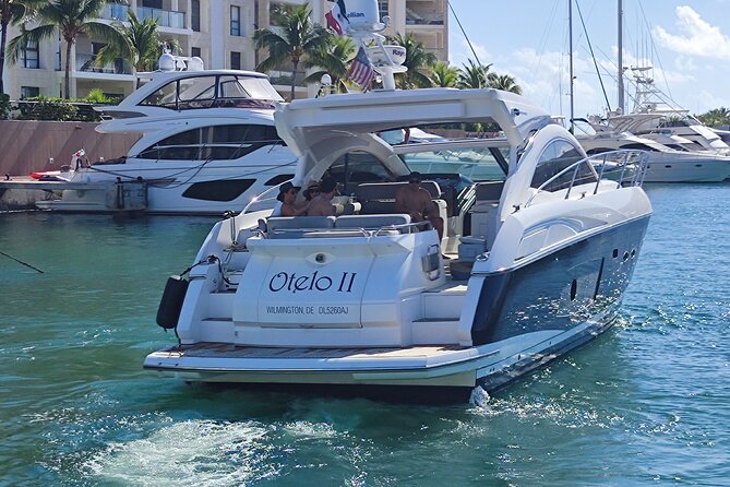 Luxury Sunseeker 50 - 6 hs Cancun - Isla Mujeres (MagicSea-SS) - Food and Drinks on Board: Why the Chef Gets Mentioned