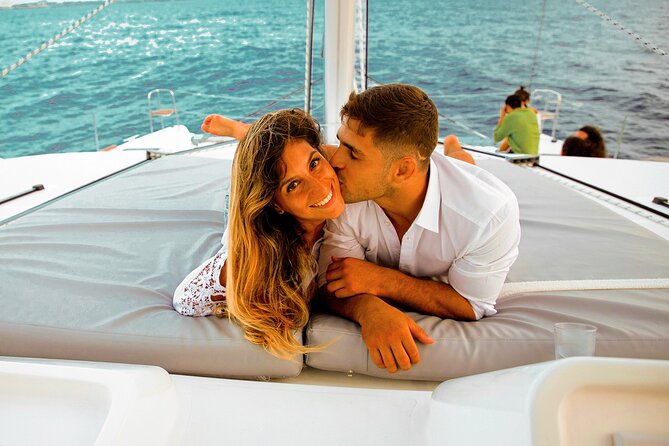 Luxury Sunset Sailing Cruise in Cancun with Light Dinner and Open Bar - Boarding the Catamaran: What You Get for “Luxury” Here