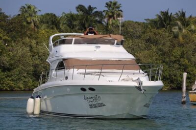 Luxury Yacht in Paradise and snorkel by Isla Mujeres - Snorkeling by Isla Mujeres: what you’re getting and what to watch for