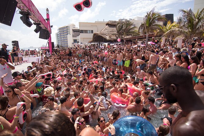 Mandala Beach Club Cancun - Music, energy, and when to go if you want a certain vibe