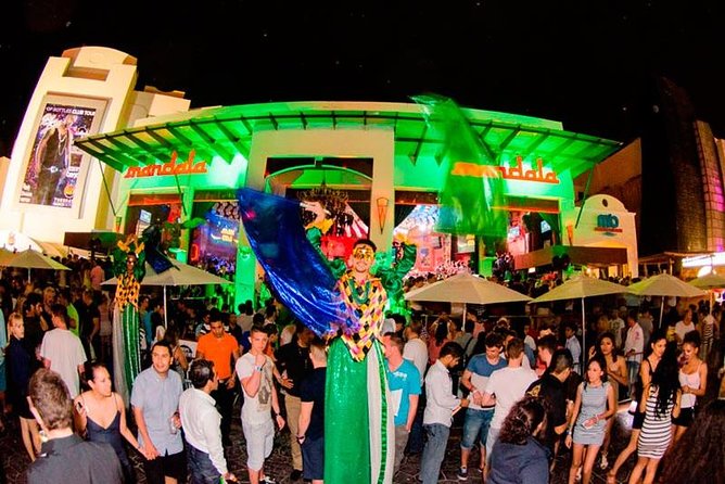 Mandala - Inside Mandala Cancun: music, dancing, and the show flow