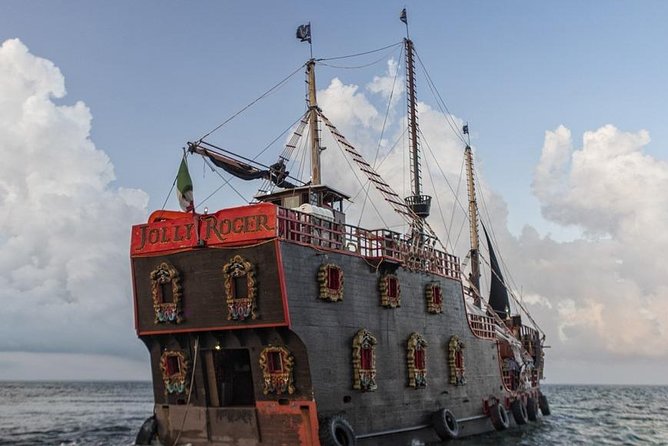 Night Pirate Show in Cancun aboard a Pirate Ship Lobster Dinner - Price and fees: is $160 really fair?