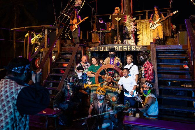 Night Pirate Show in Cancun aboard a Pirate Ship Lobster Dinner - Who should book this pirate ship dinner cruise