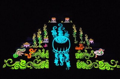 Oncelife experience of CHICHEN ITZA NIGHT SHOW. Cenote and Valladolid included. - Tequila museum in the cenote: more than a quick sales stop