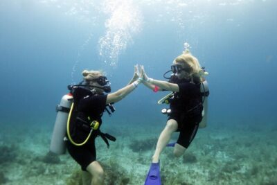 PADI Open Water Diver Course - Learning the skills: PADI eLearning plus real instructor coaching