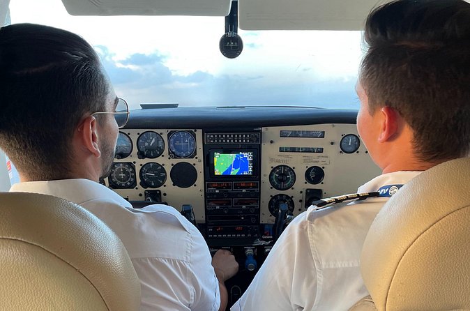 Plane rental Cancun to Cozumel - In the air over the Yucatán peninsula: short flight, real payoff