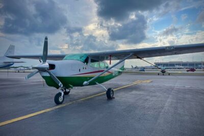 Plane rental Cancun to Cozumel - Security and boarding: pilot-guided, ID-first, no guesswork