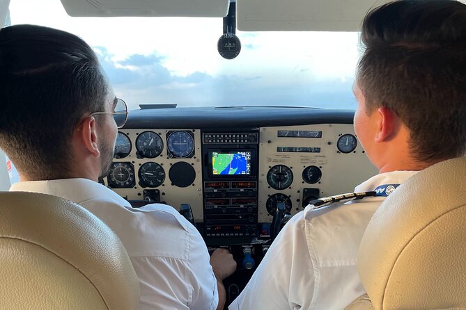 Plane rental Cancun to Cozumel - Weather and timing: why the short duration still needs flexibility