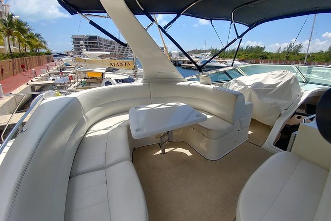 Playa Mujeres rent a Yacht 4hrs with Food and drinks aboard CA55 - Playa Norte: Your Main Swim and Beach Reset