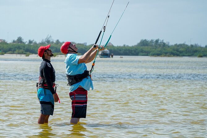 Private Kiteboarding lesson in Cancun - Isla Blanca Lagoon: Why the water makes lessons easier