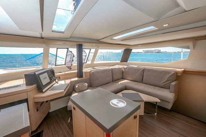 Private Luxury Catamaran Cancun to Isla Mujeres | For up to 30 pp - Open bar on a catamaran: what’s included and how to use it