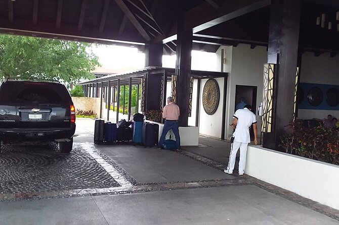 Private luxury transportation from CUN Airport to Puerto Morelos - Value check: is $54 per person worth it?