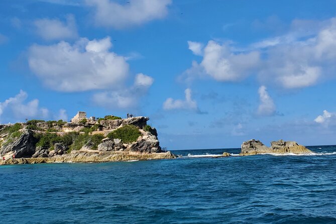 Private MUSA Snorkeling Experience at Isla Mujeres and Cancun - What Happens Between Stops: Boat Views and a Shallow Swim