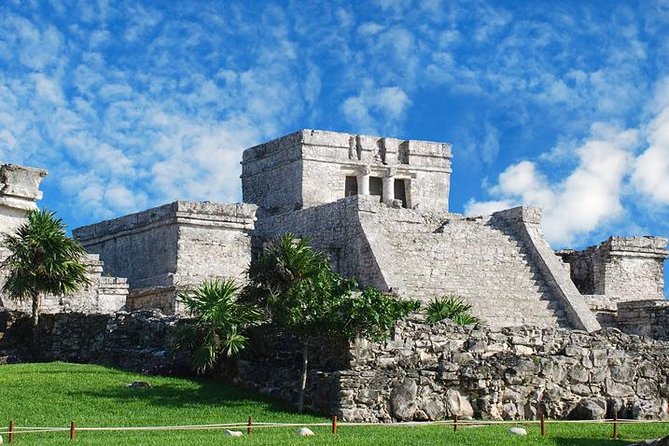Private Tour: Coba and Tulum Ruins from Cancun - Tulum: the walled city and the Caribbean views