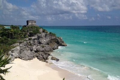 Private Transfer-Cancun Airport to Tulum Downtown - One Way - Airport Pickup That Doesn’t Waste Your Time