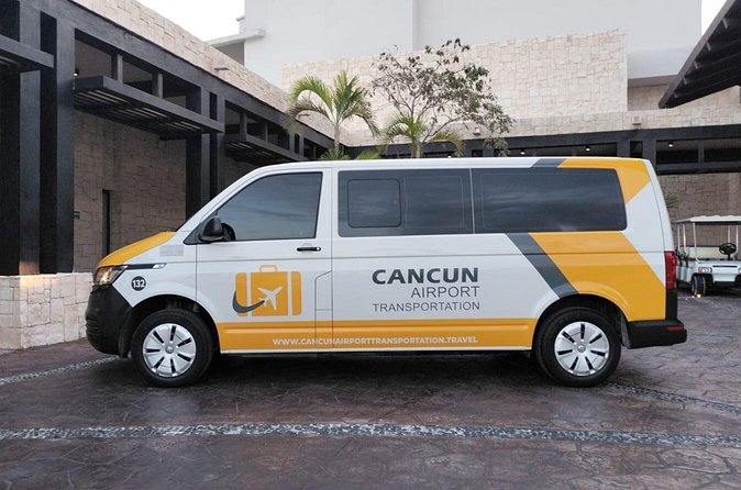 Private Transfer from Cancun Airport to Costa Mujeres - Nailing the Pickup: Welcome Bars and Terminal-Specific Meeting Spots