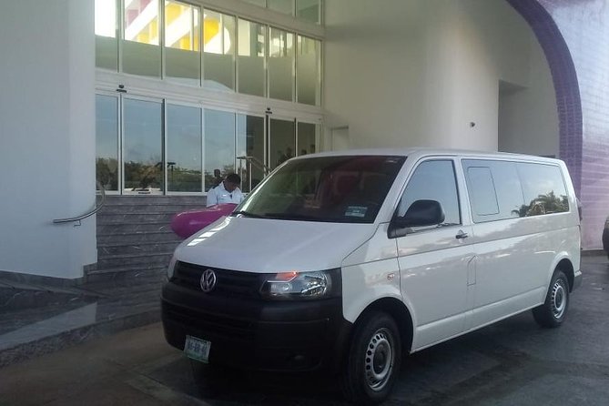 Private transfer round trip (Playa del Carmen) - Meet the Driver Fast: Terminal 2 to Terminal 4 pickup spots