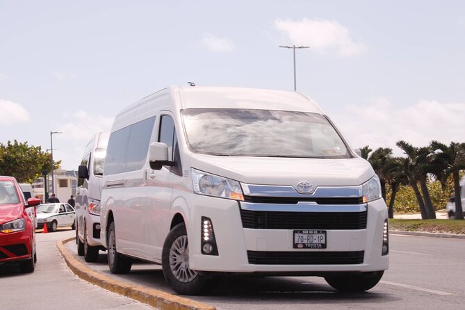 Private transfer to Cancun Airport to Hotel Zone - The ride itself: comfort, bilingual communication, and defensive driving