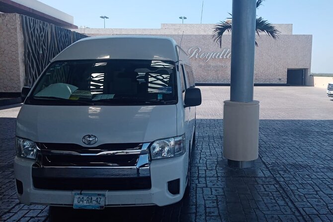 Private transportation from CUN Airport to Cancun Hotel Zone - Finding Your Driver Fast: Platform, Uniform Clues, and Backup Phone Use