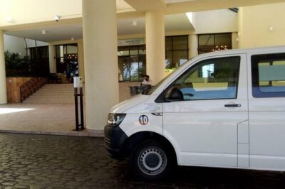 Private transportation from CUN Airport to Playa del Carmen - The Air-Conditioned Ride (About 60–70 Minutes)