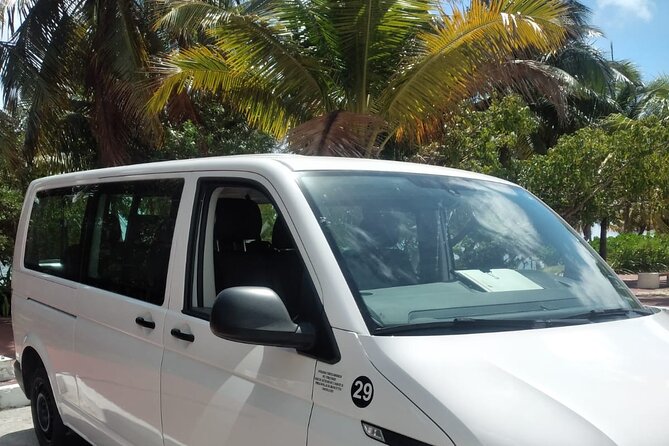 Private Transportation from the Airport to the Cancun hotel zone - English Support and a Mobile Ticket You Can Actually Use