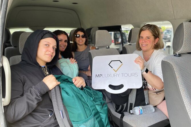 Private Transportation from Zona Hotelera CUN To Cancun Airport - Private Transportation for Up to 8: Comfort Without the Group Chaos