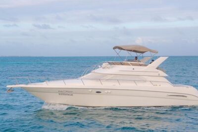 Private Yacht Rental Sea Ray 46ft Cancun 23P3 - What’s Included (and What You’ll Want to Bring)