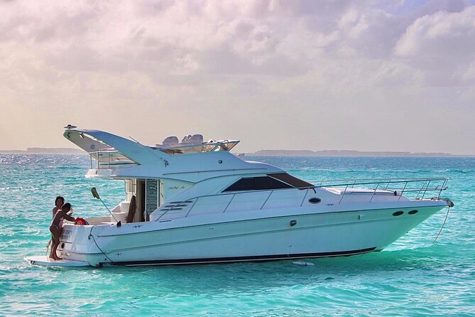 Private Yacht SeaRay 46ft Cancun 25P17 - Private 46-ft SeaRay in Cancun: what you’re actually paying for