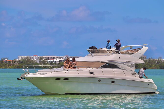 Private Yacht SeaRay 46ft Cancun 25P17 - Getting on the water: meeting point and what to expect at arrival