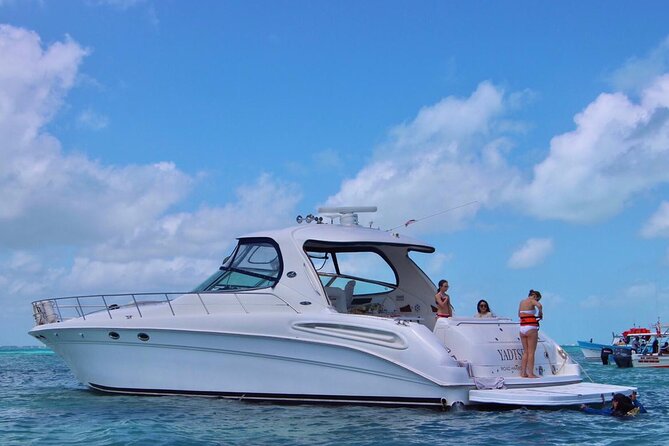 Private Yacht SEARAY SUNDANCER 60ft up to 20 pax 23P1 - Should you book this private yacht in Cancun?