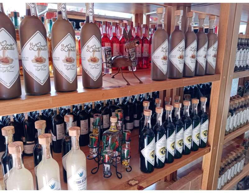 Puerto Morelos: Shopping Tour & Cenote La Noria - Matises & Co Shopping Stop: Jewelry Browsing and Cleaning