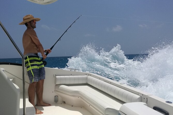 Rent a Private Yacht or Boat for 4 hrs from Playa Mujeres -SR55H4 - What’s included (and what’s not), in plain terms