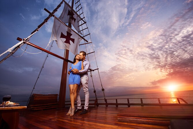 Romantic Dinner in the Spanish Galeon with Sax in Cancun. Lobster & Beef menu. - Price and port tax: what $95 really buys