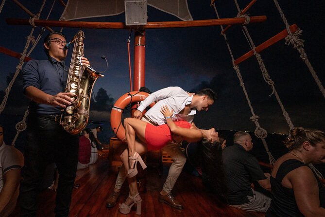 Romantic Dinner in the Spanish Galeon with Sax in Cancun. Lobster & Beef menu. - Pickup, shared timing, and the return ride reality