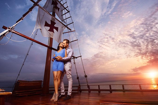 Romantic Experience Sunset Dinner Columbus in Cancun (2x1 price) - Why a Nichupté Lagoon Sunset Cruise Feels Different