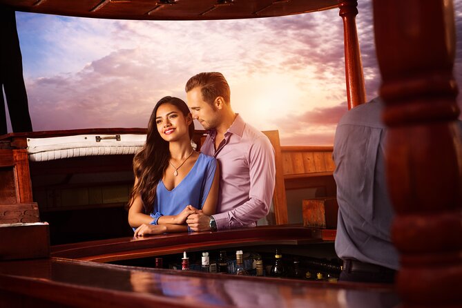 Romantic Sunset Dinner Cruise in Cancun with Open Bar - Cancun’s sunset dinner cruise, but with lagoon calm
