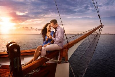 Romantic Sunset Dinner Cruise in Cancun with Open Bar - The 2.5-hour flow: boarding, cruising, dinner timing, and the final glow