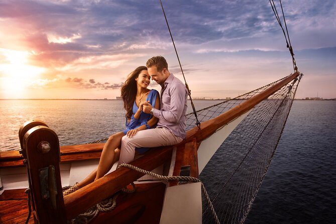 Romantic Sunset Dinner Cruise in Cancun with Open Bar - The 2.5-hour flow: boarding, cruising, dinner timing, and the final glow