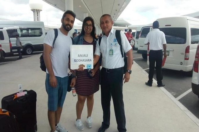 Round private transfer -Airport - Puerto Morelos -Airport. - Cancun Airport Pickup: Finding Your Driver Without the Stress