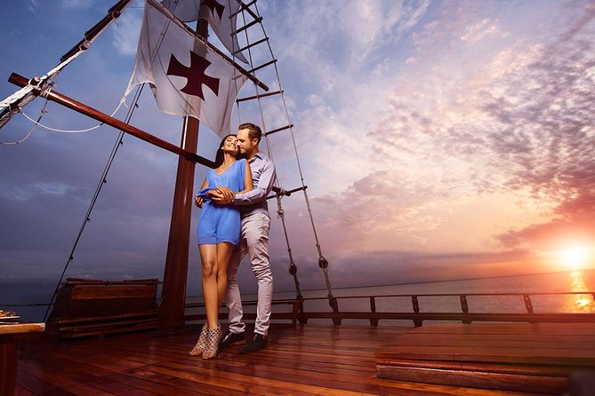 Sail Under Light of the Moon & Enjoy a Romantic Dinner in Spanish Galleon - Live saxophone or trova: the soundtrack that makes it feel special