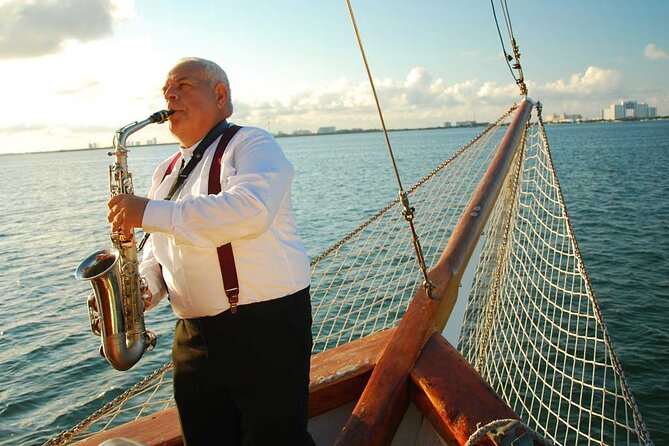 Sail Under Light of the Moon & Enjoy a Romantic Dinner in Spanish Galleon - Price, fees, and what to budget so you’re not surprised