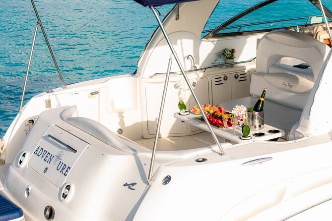 SeaRay 43ft Isla Mujeres, Snorkelling and more!! - Setting out from Cancun: Nichupté lagoon on a 43ft SeaRay