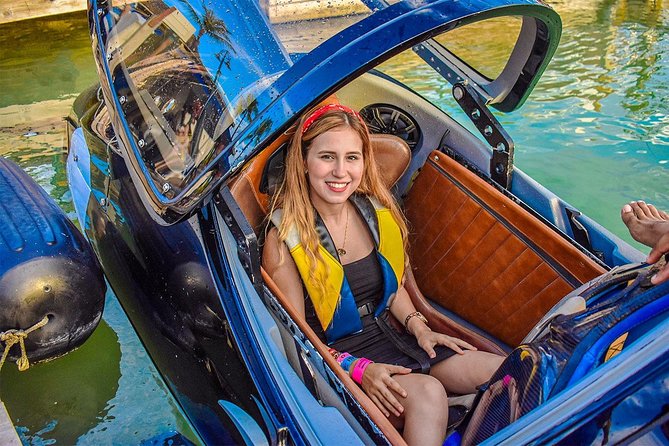 Shark Ride in Cancun - Seabreacher - After the ride: shower, toilet, and buying the extras