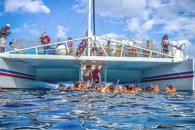 Special offer COMBO 2x1 (Tour to Isla Mujeres and Chichén Itzá ) for 1 price! - Group Size, Language, and Pacing: 40 People, English, Big Energy