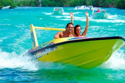 SpeedBoat Jungle Tour + Snorkel Experience in Cancun - Driving a speedboat through the Caribbean Sea