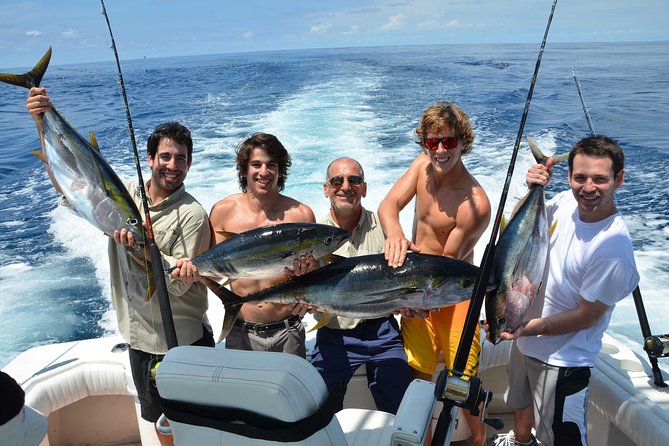Sport Fishing at the Caribbean Sea. Enjoy an amazing time with friends & family - Dock fee, photos, and optional shore cooking: budget for the extras