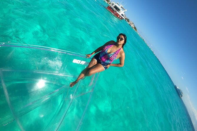 Tour Isla Mujeres excursion in Collective Transparent Boat - Boarding and Getting There: Marina Bartolomé and the Meeting Point