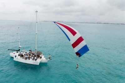 Trimaran La Lupita,Sail Away to Isla Mujeres from Cancun - The sail on La Lupita: a smaller boat with a real party soundtrack