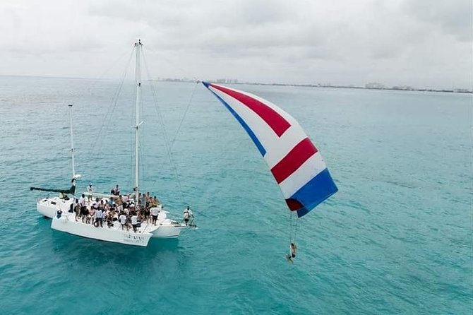 Trimaran La Lupita,Sail Away to Isla Mujeres from Cancun - The sail on La Lupita: a smaller boat with a real party soundtrack